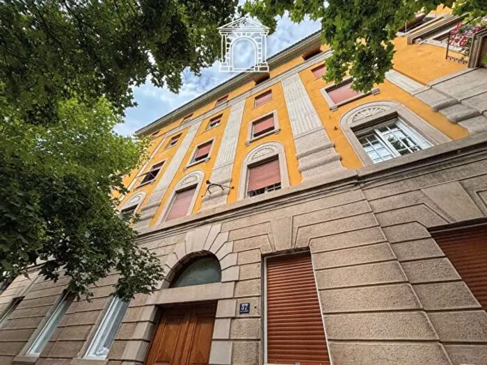 Appartamento con 5 locali in vendita in Viale Miramare, Trieste