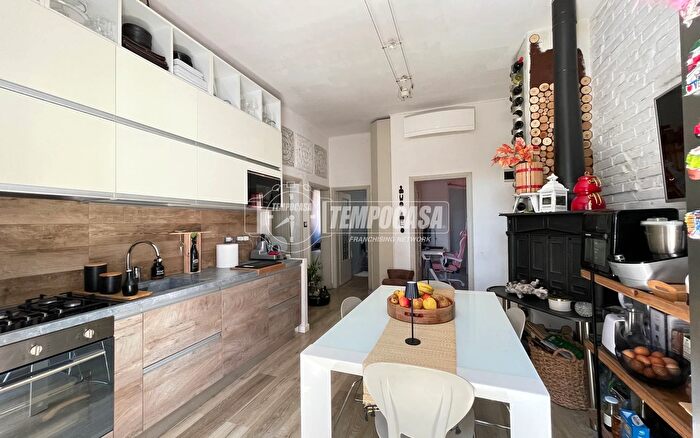 Appartamento quadrilocale in vendita in Bologna