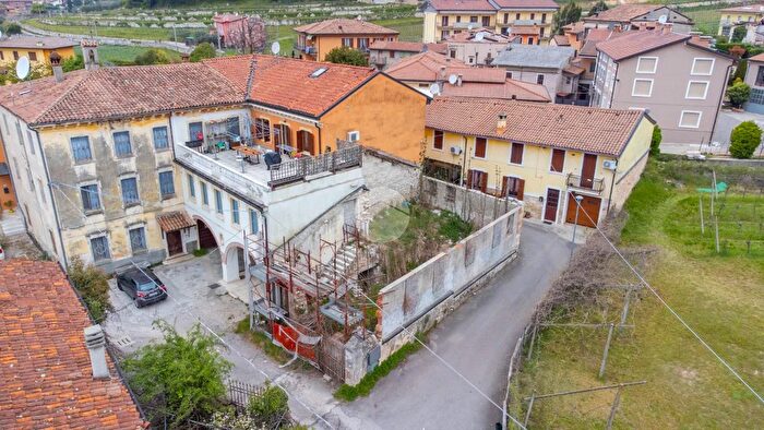 Casa monolocale in vendita in Via Cà Paletta, Negrar