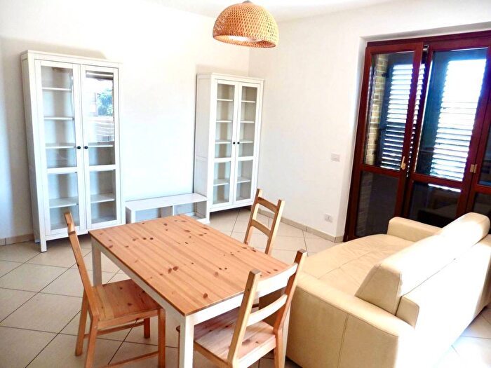 Appartamento trilocale in affitto in Passo Varano, Ancona