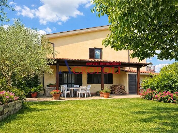 Casa in vendita in Via San Spirito, Bracciano