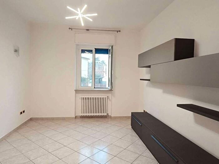 Appartamento trilocale in affitto in via CARISIO, Zona Fiera, Verona