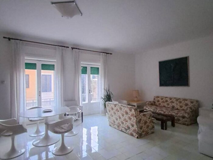 Appartamento quadrilocale in affitto in Via Giuseppe Pellegrino, Centro, Cava de Tirreni