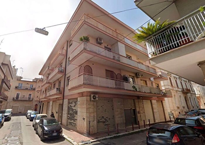 Appartamento trilocale in vendita in Castellana Grotte