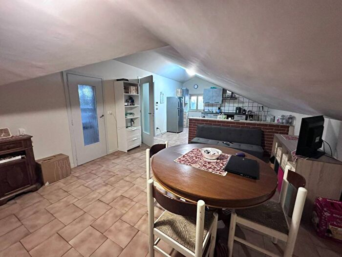 Appartamento bilocale in affitto in Via Giuseppe Garibaldi, Gallo, Grinzane Cavour