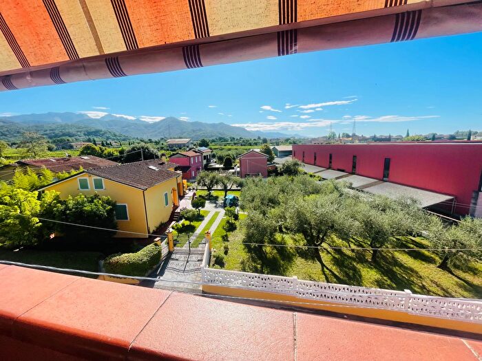 Appartamento quadrilocale in vendita in Castelnuovo Magra