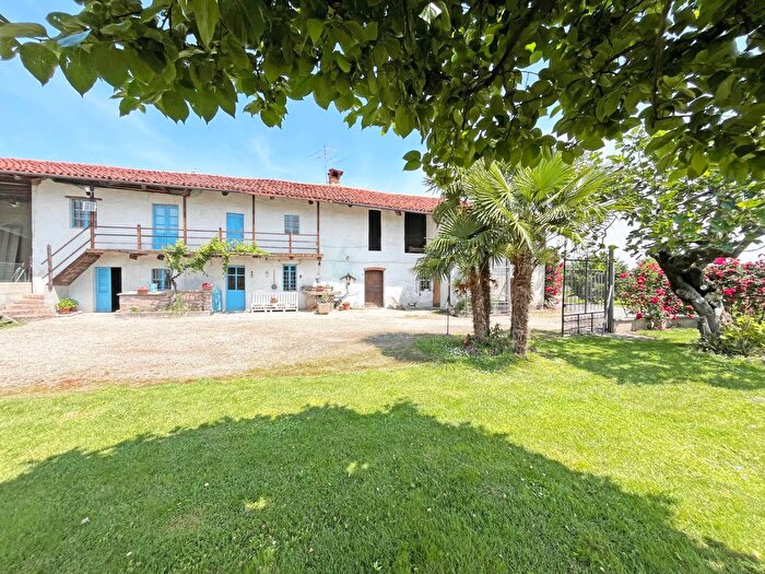 Casa con 5 locali in vendita in Stradale per Poirino, Pinerolo