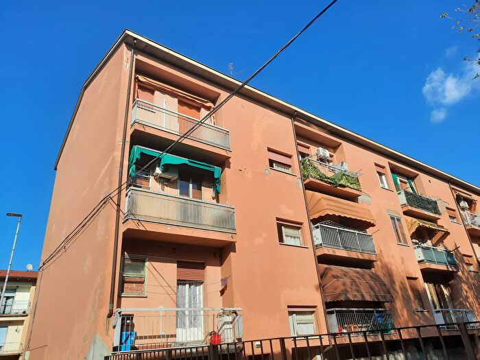 Appartamento trilocale in vendita in Piazza Marmirolo, Massa Lombarda