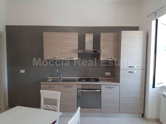Appartamento bilocale in affitto in Viale Giulio Douhet, Reggia di Caserta, Caserta
