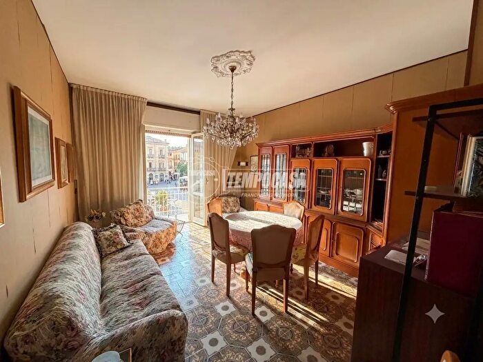 Appartamento trilocale in vendita in Via Levata, Stradella