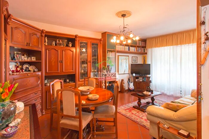 Appartamento con 6 locali in vendita in Via Dante Alighieri Maniago, Maniago