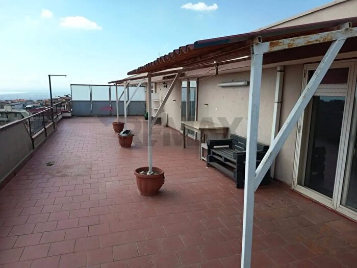 Appartamento quadrilocale in vendita in Via Mizar, Catania