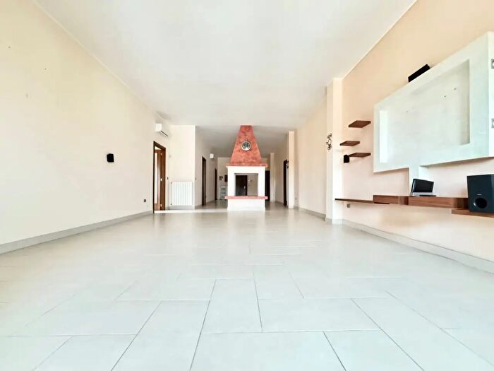 Appartamento con 6 locali in vendita in Via Lecce, Gallipoli