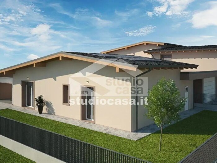 Case in Vendita e in Affitto - 2