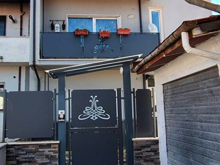 Appartamento trilocale in affitto in Via Benevento, Centro, Avezzano