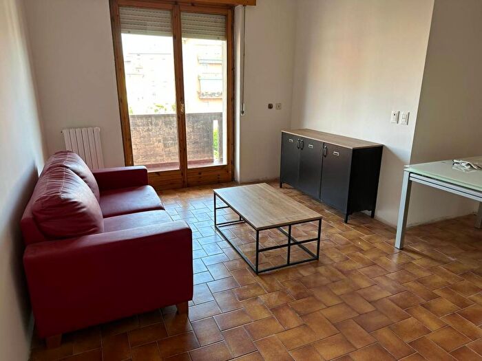 Appartamento bilocale in affitto in Via Scuderlando, Borgo Roma, Verona