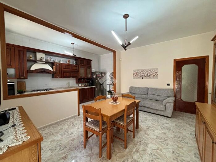 Appartamento con 5 locali in vendita in Via Caserta, Marano Di Napoli