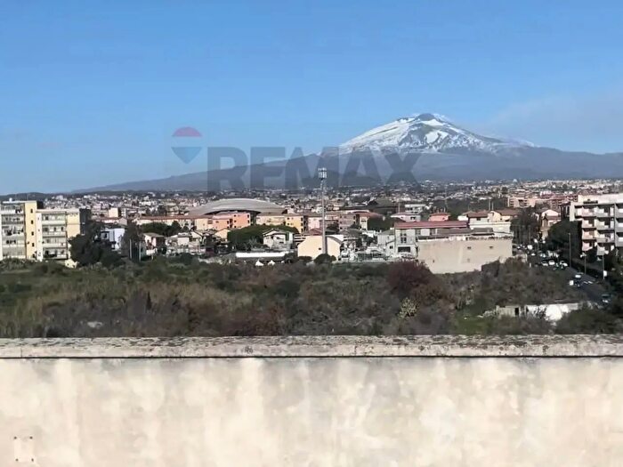 Appartamento con 5 locali in vendita in Via Pacinotti, Catania