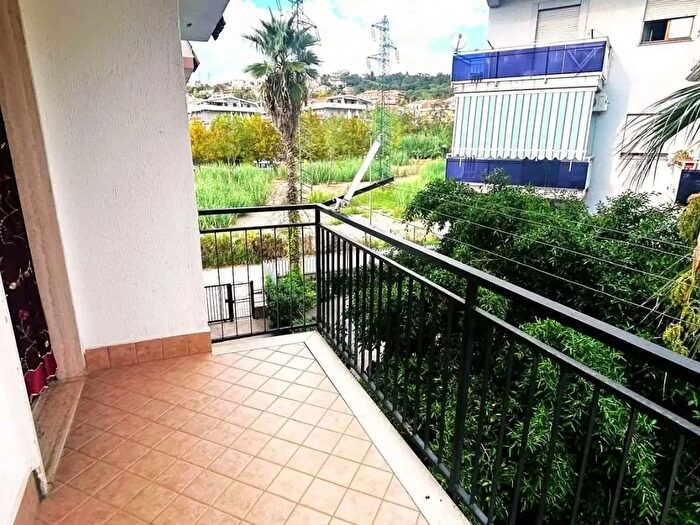Appartamento trilocale in vendita in Viale della Repubblica, Scalea