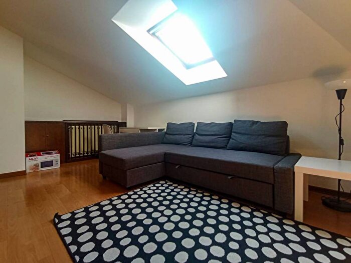 Appartamento trilocale in affitto in Piazza Annessione, Centro, Macerata