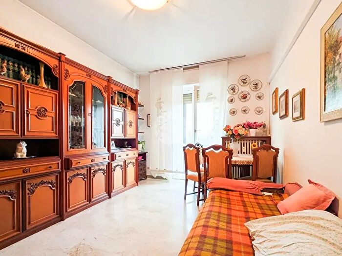 Appartamento trilocale in vendita in Via Elio Vittorini, Milano