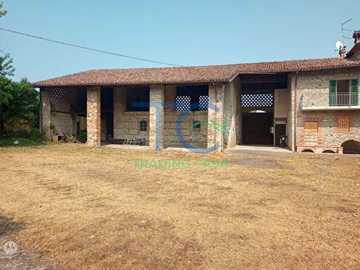 Casa con 7 locali in vendita in Via Don Giovanni Minzoni, Vigolzone