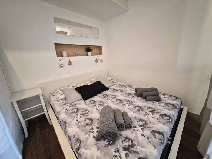 Appartamento monolocale in affitto in Via Vittorio Veneto, Ortigia, Siracusa