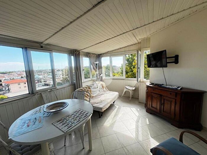 Appartamento trilocale in vendita in Via Monte Sumbra, Terminetto Migliarina, Viareggio