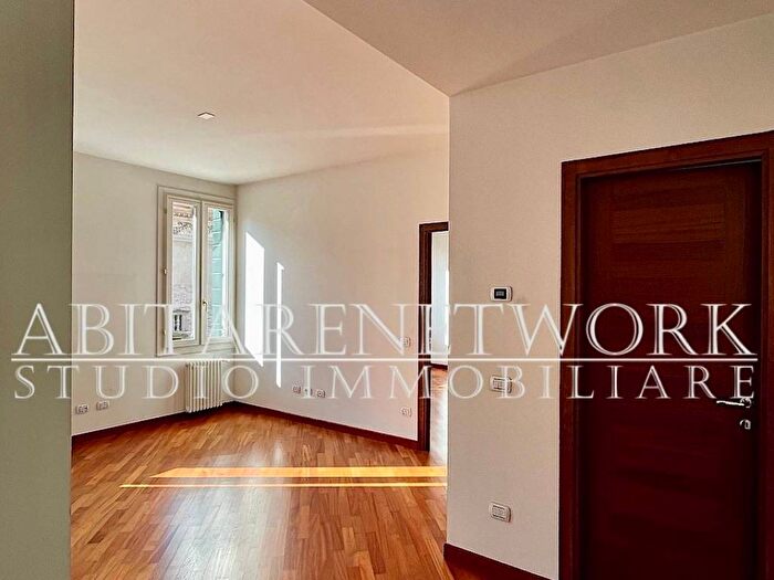 Appartamento con 5 locali in affitto in Santa Croce, Padova