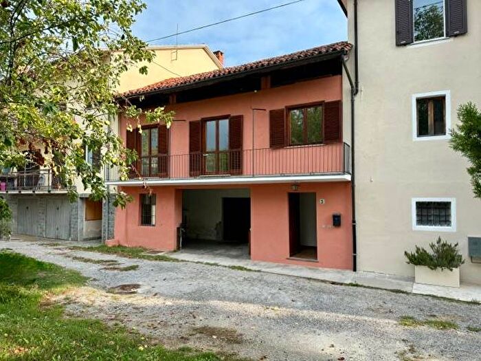 Casa con 5 locali in affitto in Niella Tanaro
