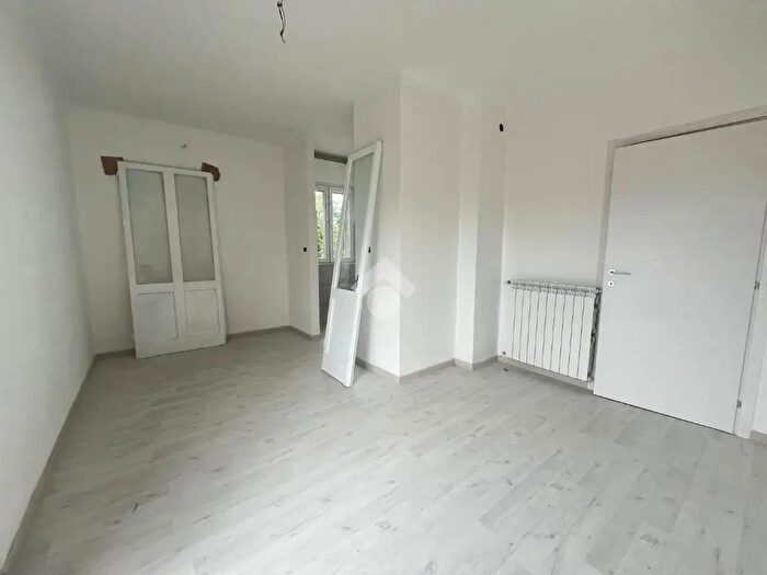 Appartamento trilocale in vendita in Str Formigosa, Mantova