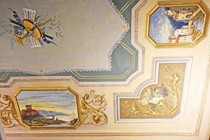 Appartamento con 6 locali in vendita in Sanremo