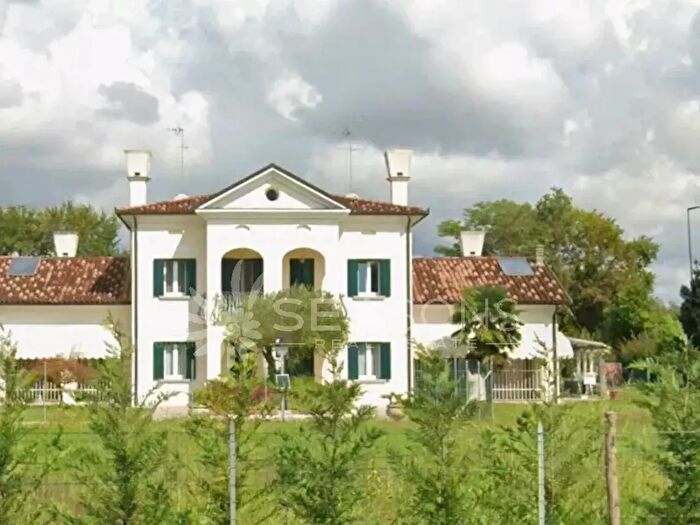 Casa con 6 locali in vendita in Venezia