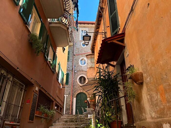 Appartamento trilocale in vendita in Via del Torrione, Subiaco