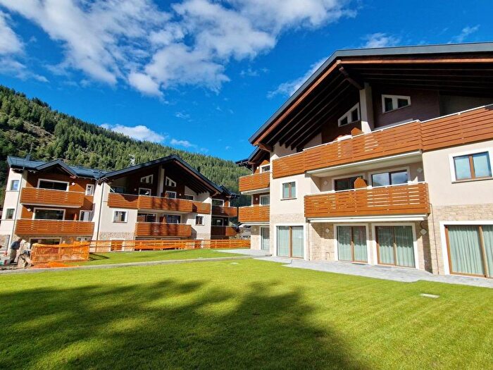 Appartamento trilocale in affitto in Corso Roma, Aprica