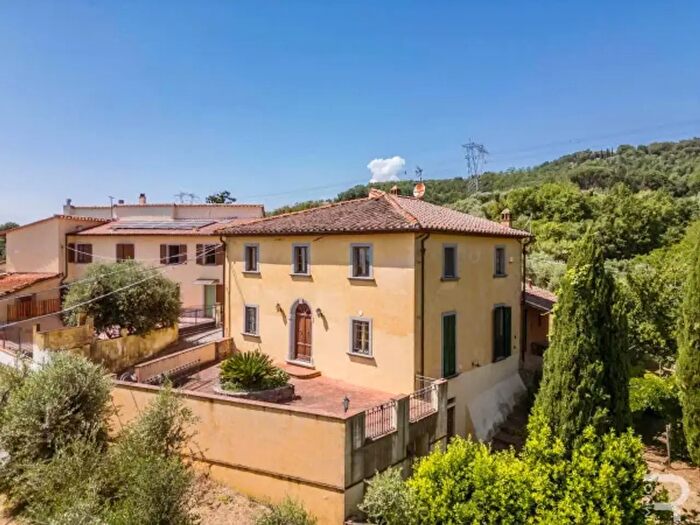 Casa con 6 locali in vendita in Via Giovanni Boccaccio, Lamporecchio