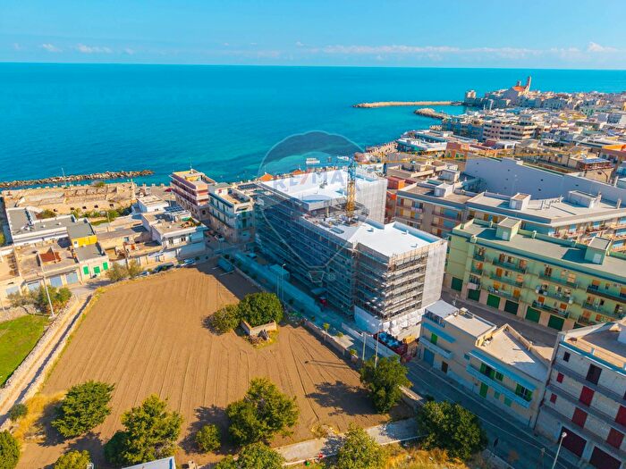 Appartamento trilocale in vendita in Via Durazzo, Giovinazzo