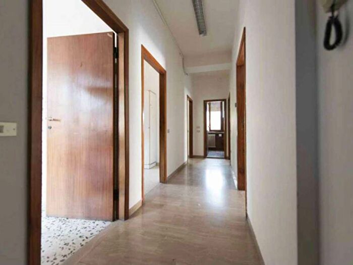 Appartamento con 6 locali in vendita in via Roma, Scheggia, Scheggia e Pascelupo