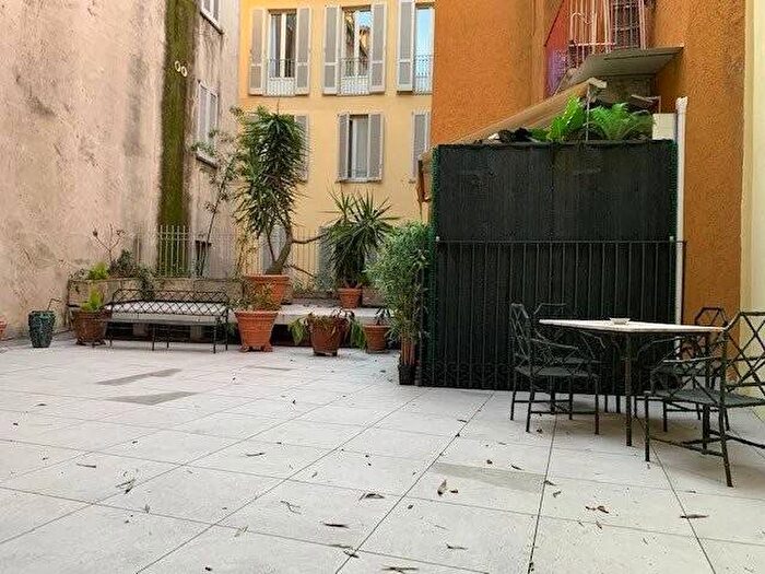 Appartamento monolocale in affitto in Via Madonnina, Brera, Milano