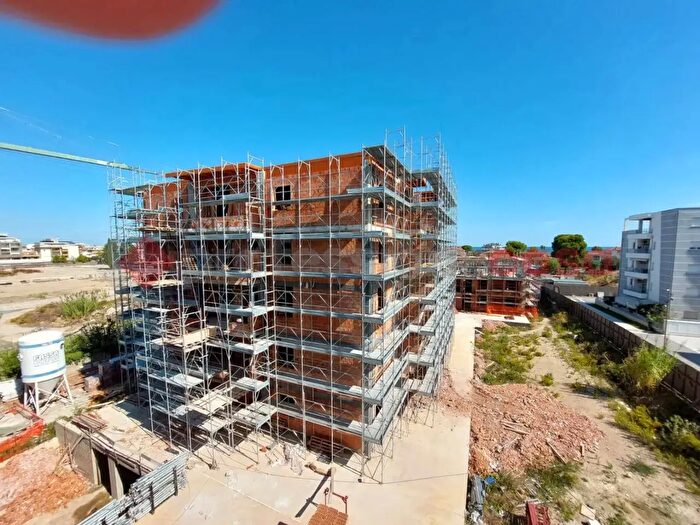 Appartamento trilocale in vendita in Via Trieste Snc, Giulianova