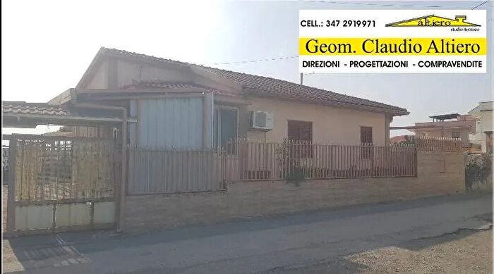 Casa trilocale in vendita in Via Gurgo Torre del Greco, Torre Del Greco