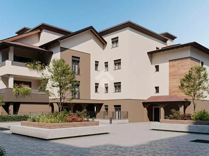 Appartamento trilocale in vendita in Via Corte Nuova, Galgagnano