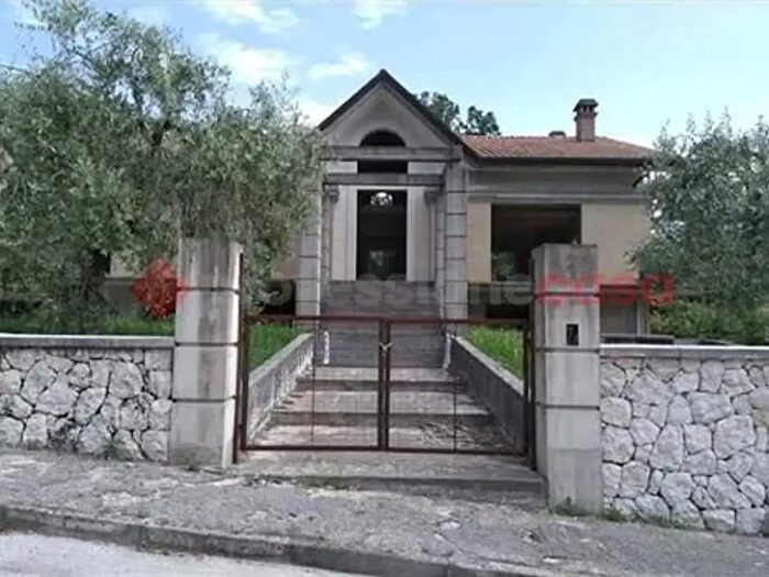 Casa in vendita in Via Saragosa Toselli, Cassino