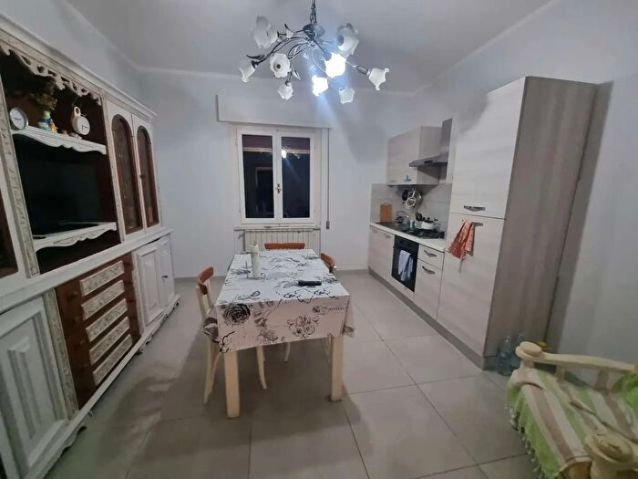 Appartamento bilocale in affitto in Sarzana