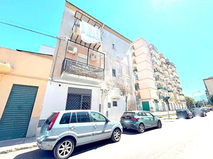 Appartamento bilocale in vendita in Via Edrisi, Palermo