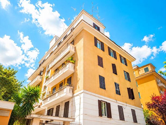 Casa trilocale in affitto in Via Giacomo Barzellotti, Piazzale degli Eroi, Roma