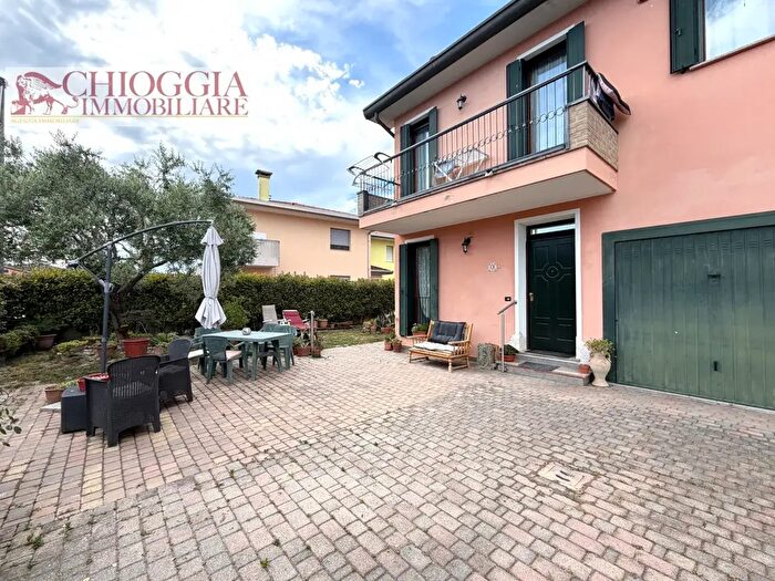 Casa quadrilocale in vendita in Via Passo Fogolana, Codevigo
