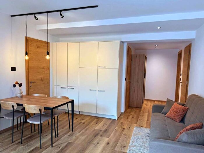 Appartamento bilocale in affitto in Strada Micurà De Rü, San Cassiano, Badia