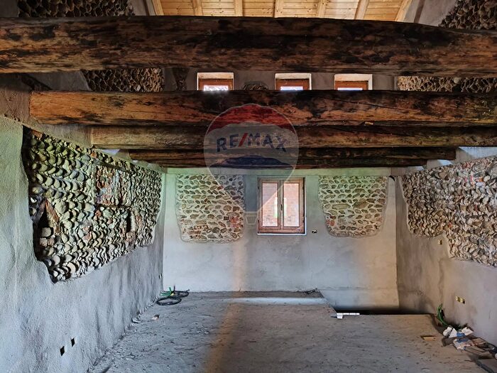 Appartamento trilocale in vendita in Piazza Castello, Ghemme