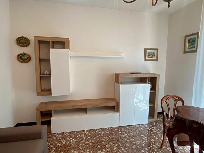 Appartamento quadrilocale in affitto in Via Fico, Sestri Levante